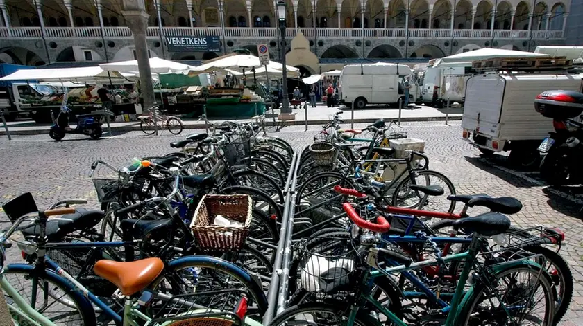 BARSOTTI - RASTRELLIERE BICI