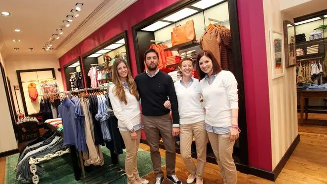 BACCARIN - APERTURA NEGOZIO TOMMY HILFIGER - LO STAFF, STEFANO, GIORGIA, ELISABETTA, CHIARA