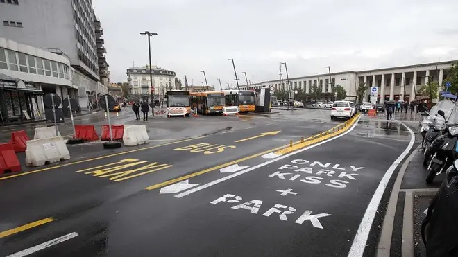 BARSOTTI - EDICOLA SPOSTATA E NUOVA FERMATA BUS PIAZZALE STAZIONE