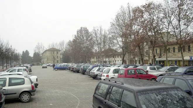Parcheggio P.le Serenissima Piove di Sacco 8.1.01 Belluoco FOTOPIRAN