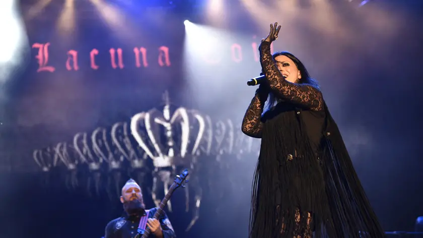01/05/2015 Roma. Piazza San Giovanni, concertone del 1 Maggio organizzato dai sindacati. Nella foto il gruppo musicale alternative metal italiano i Lacuna Coil