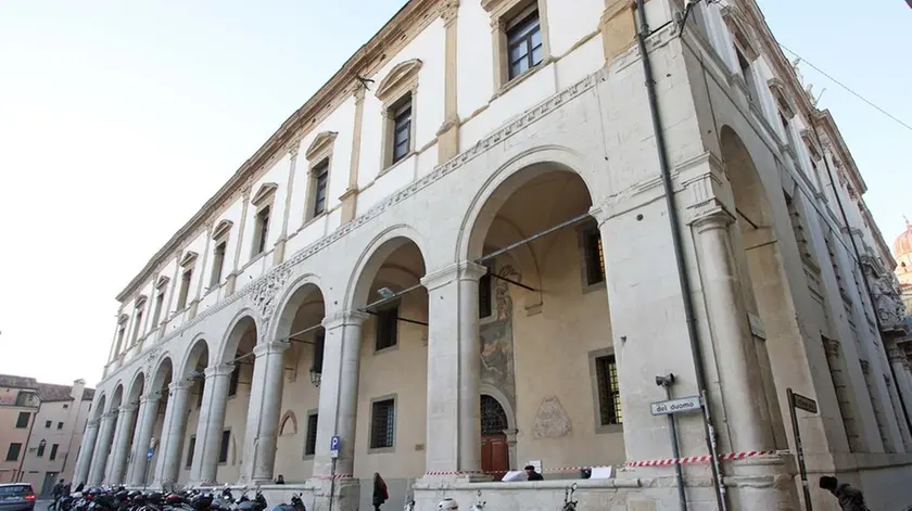 SANDRI - AGENZIA BIANCHI - PADOVA - PALAZZO MONTE DI PIETA'