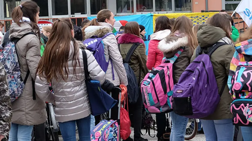 DORO-FOTOPIRAN-SELVAZZANO-SCIOPERO SCUOLA MEDIA ALBINONI TENCAROLA
