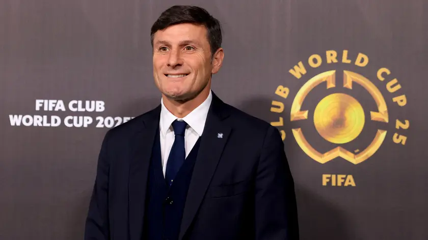 epa11758881 Former Inter player Javier Zanetti arrives for the FIFA Club World Cup 2025 Draw in Miami, USA, 05 December 2024. FIFA's new club competition will be played for the first time from 15 June to 13 July 2025 in 12 stadiums across the USA. EPA/CRISTOBAL HERRERA-ULASHKEVICH