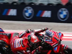 epa11629521 Ducati Lenovo rider Francesco Bagnaia of Italy in action during a qualifying session for the Motorcycling Grand Prix of Indonesia at the Pertamina Mandalika International Circuit on Lombok island, Indonesia, 28 September 2024. EPA/ADI WEDA