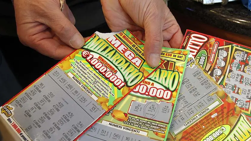 Alcuni “gratta e vinci” comprati in un’edicola