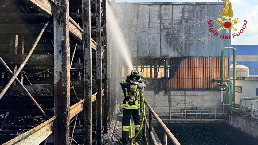 Incendio alle Acciaierie Venete