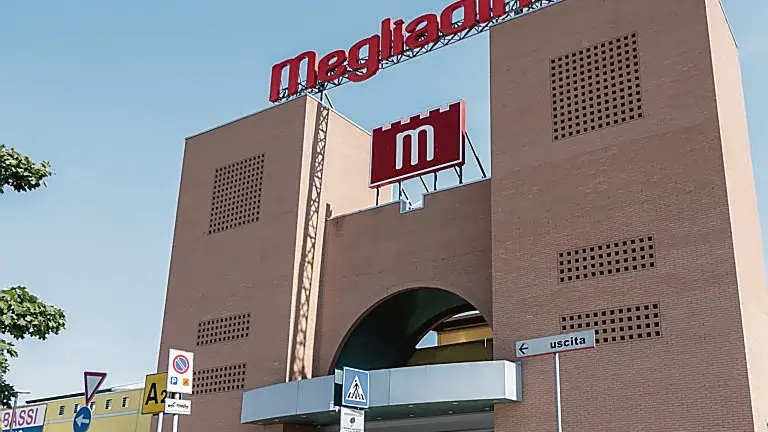 Megliadino S. Vitale (PD), 1 luglio 2019. Fallimento centro commerciale Megliadino e cantiere multisala adiacente.