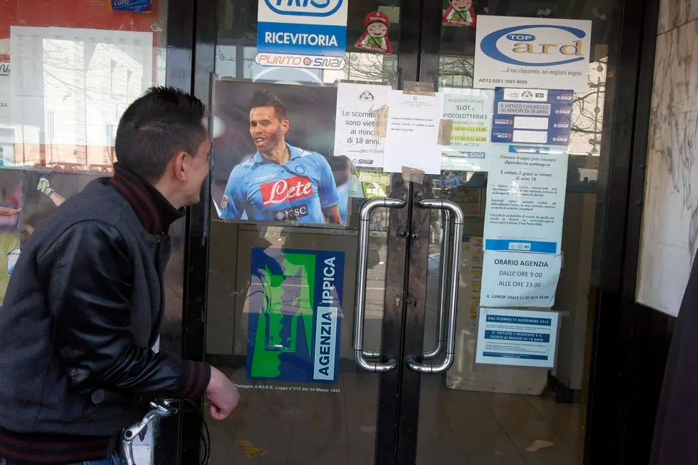 FERRO - CHIUSURA SNAI IN STAZIONE