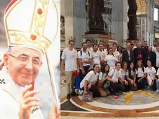 Papa Giovanni Paolo I e il patriarca di Venezia, Francesco Moraglia, con un gruppo di pellegrini veneti a San Pietro