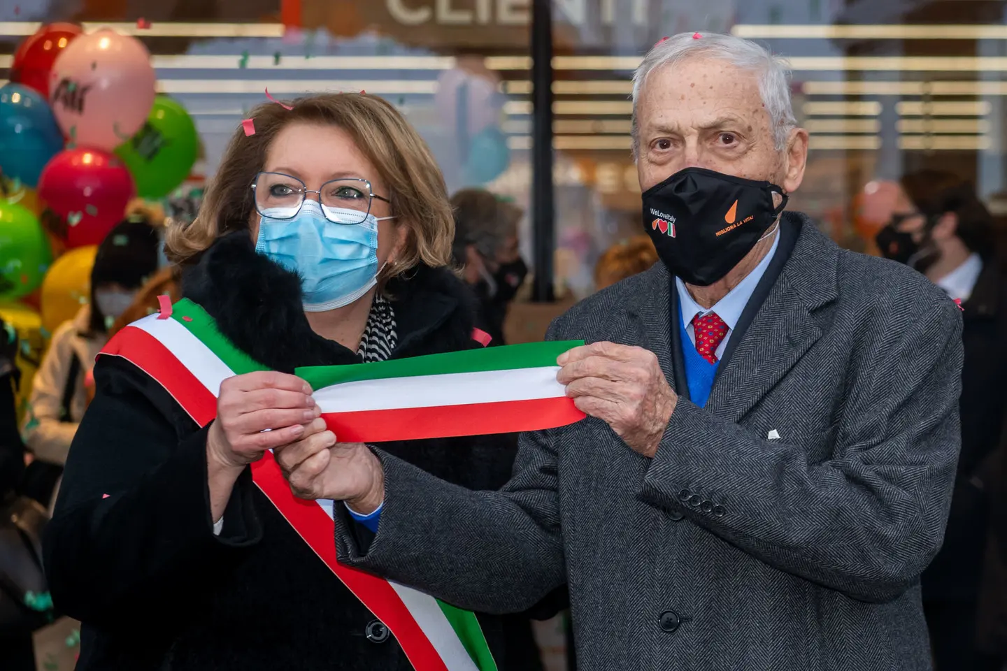 Montagnana (PD), 21 gennaio 2021. Inaugurazione Supermercato Ali a Montagnana. Nella Foto: Loredana Borghesan, sindaco di Montagnana assieme a Francesco Canella