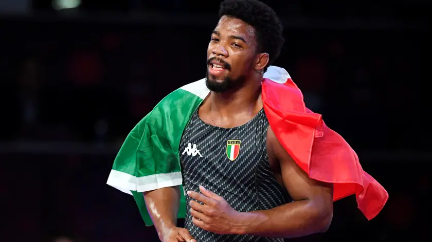 epa08222869 Frank Chamizo Marquez of Italy celebrates his victory over Magomedrasul Gazimagomedov of Russia in the final match of the men's freestyle 74kg weight category of the European Wrestling Championships in Rome, Italy, 16 February 2020. EPA/Szilard Koszticsak HUNGARY OUT