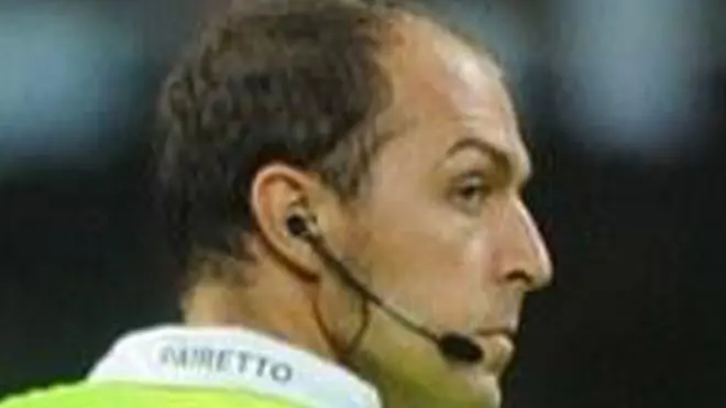 L'arbitro Luca Pairetto, in una foto tratta dal suo profilo twitter. ANSA/TWITTER ++ NO SALES, EDITORIAL USE ONLY ++