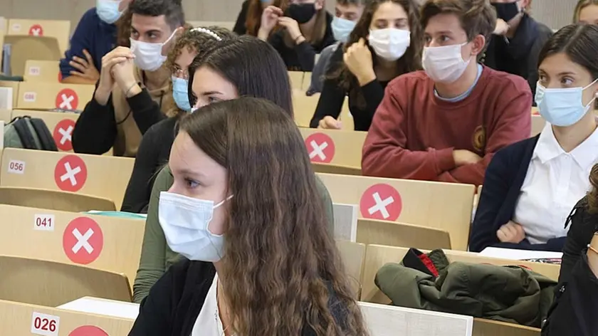 Studenti a lezioni in ateneo