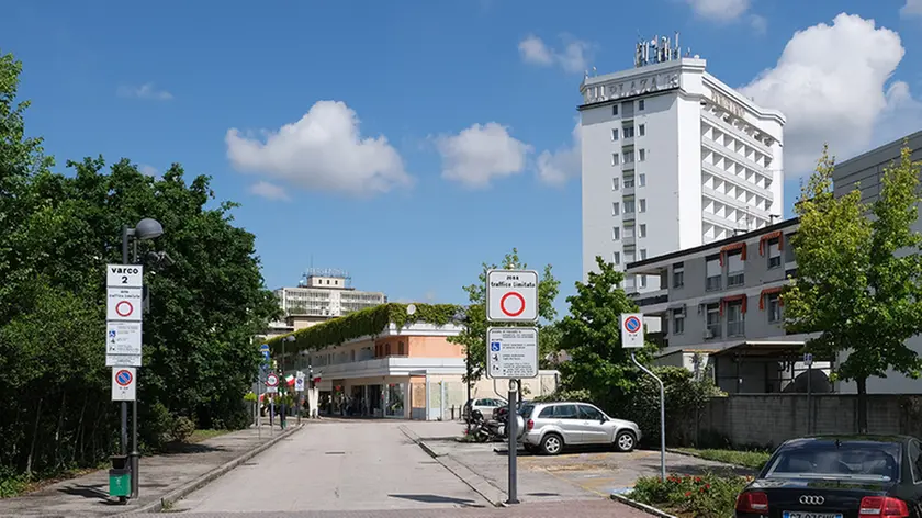 ZUPO-FOTOPIRAN-ABANO TERME-VARCO ZTL VIA VESPUCCI