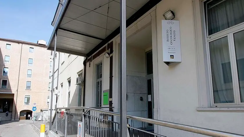 BARON - AGENZIA BIANCHI - PADOVA - ESTERNI PALAZZINA RADIOTERAPIA IOV