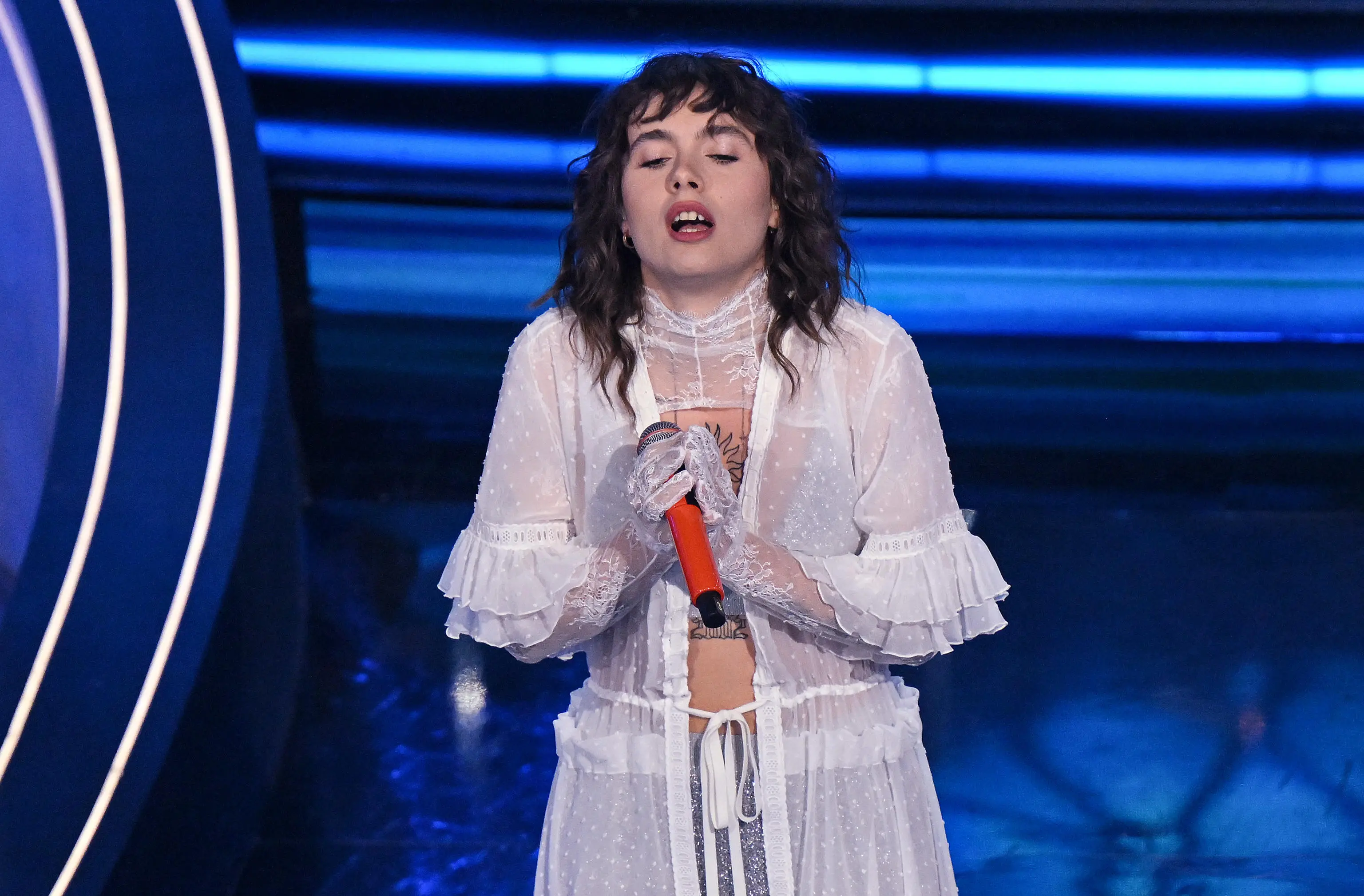 Madame sul palco dell'ultimo festival di Sanremo
