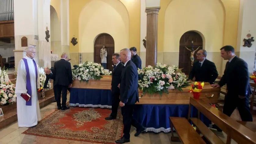 BASCHIERI-AGENZIA BIANCHI-PADOVA - FUNERALE MARIO TERENZI E IVANA BERGAMASCO TERENZI