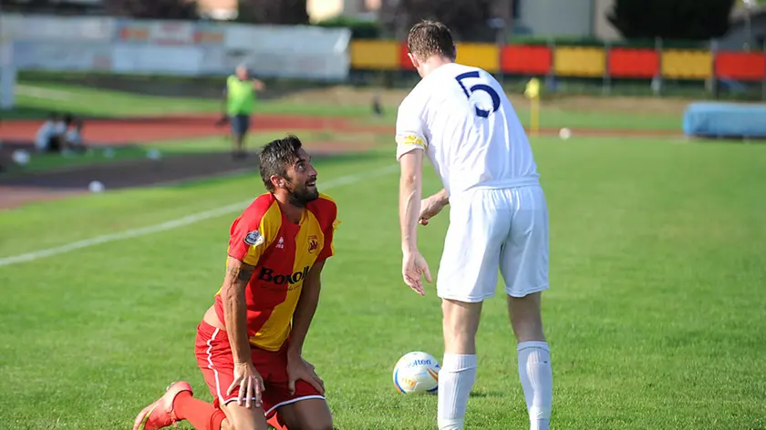 Este, 01 Ott 2014 .Emiliano Bonazzoli, del calcio Este, in azione..Ph. Zangirolami