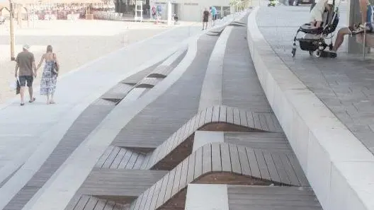 Un esempio di “spiaggia urbana” che potrebbe essere riproposta a Cadoneghe
