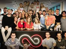Lo staff di Bending Spoons al completo qualche tempo fa nella sede milanese