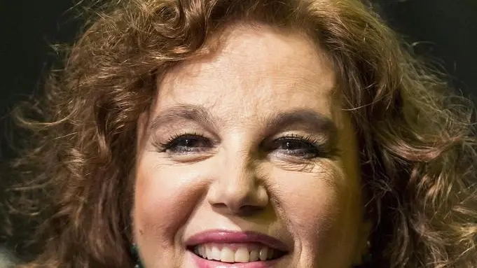 epa05456851 Italian actress Stefania Sandrelli arrives on the red carpet for the 69th Locarno International Film Festival, at the Piazza Grande in Locarno, Switzerland, 05 August 2016. The festival runs from 03 to 13 August. EPA/ALEXANDRA WEY