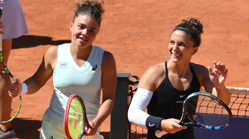 Sara Errani (R) and Jasmine Paolini (L) of Italy celebrate after winning their women's double semi final match against Caroline Dolehide and Desirae Krawczyk of USA (not pictured) at the Italian Open tennis tournament in Rome, Italy, 17 May 2024. ANSA/ETTORE FERRARI