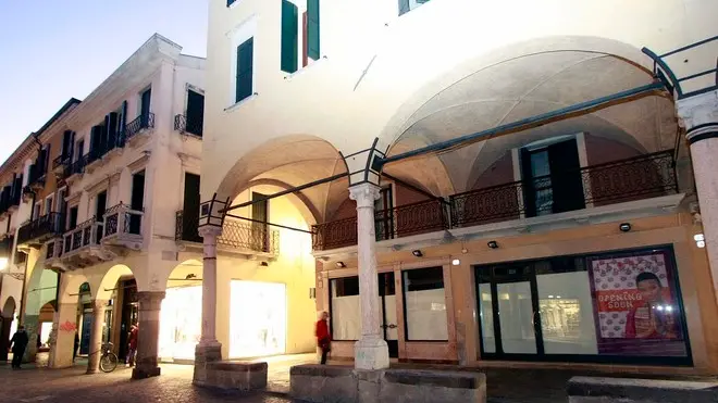 SALMASO - RISTORANTE THAY VIA ROMA
