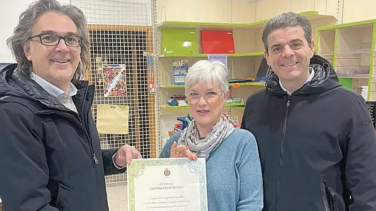 Claudia Brugnaro tra l’assessore Berto e il sindaco Barbierato