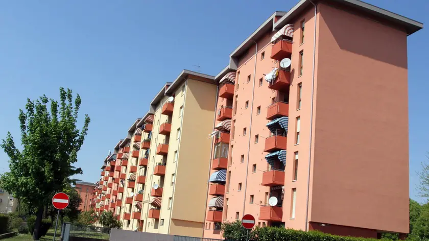 PASSERINI TREVISO IL BISCIONE E QUARTIERE SAN PAOLO AGENZIA FOTOGRAFICA FOTOFILM