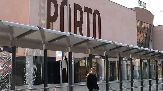 TOSATTO - VETRO PENSILINA TRAM ROTTO TOSATTO - VETRO PENSILINA TRAM ROTTO