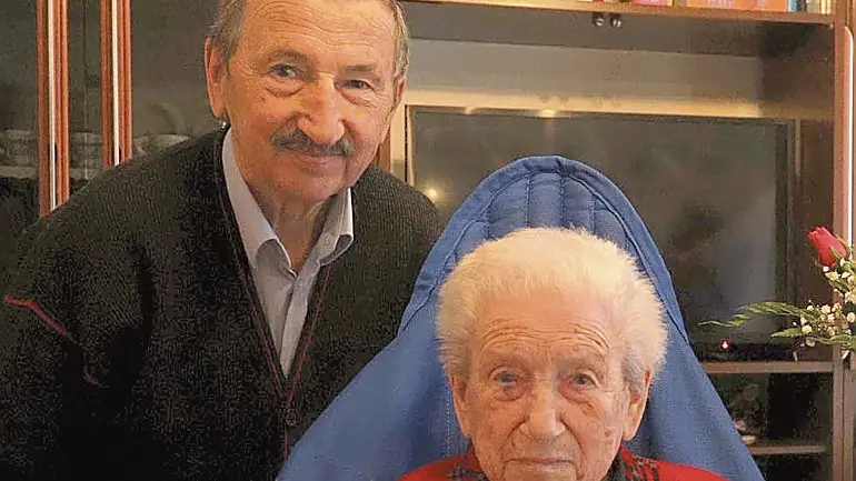 Ida Zoccarato, 112 anni, con il figlio Piero Nostran