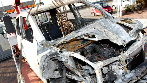 DeMarchi Casella D'Asolo auto incendiata dal marito per uccidere la moglie