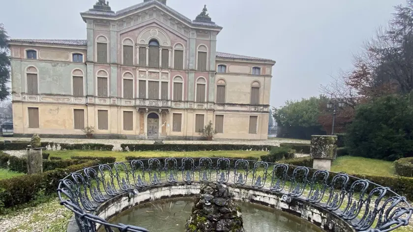 TOME -AGENZIA BIANCHI-PADOVA - VILLA BREDA
