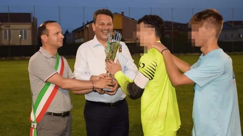 La premiazione del “Memorial Libero” di Limena, al termine del quale si è accesa la rissa venerdì