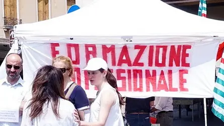 TOME' - AGENZIA BIANCHI - PADOVA - PROTESTA PROFESSORI, FORMAZIONE PROFESSIONALE, PRATO DELLA VALLE
