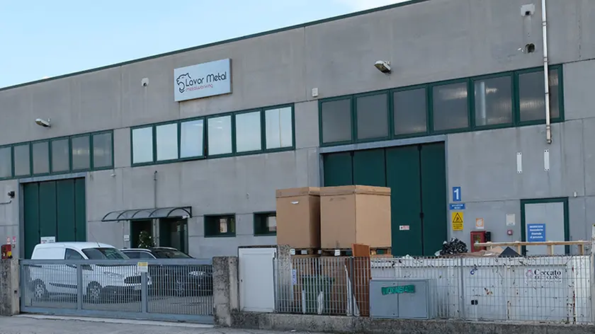 BASCHIERI - FOTOPIRAN - LOREGGIA - INCIDENTE MORTALE SUL LAVORO DITTA LAVOR METAL