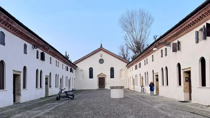 La corte di Ca’ Lando dove si terrà il “Canta canta show” di Casa Maria