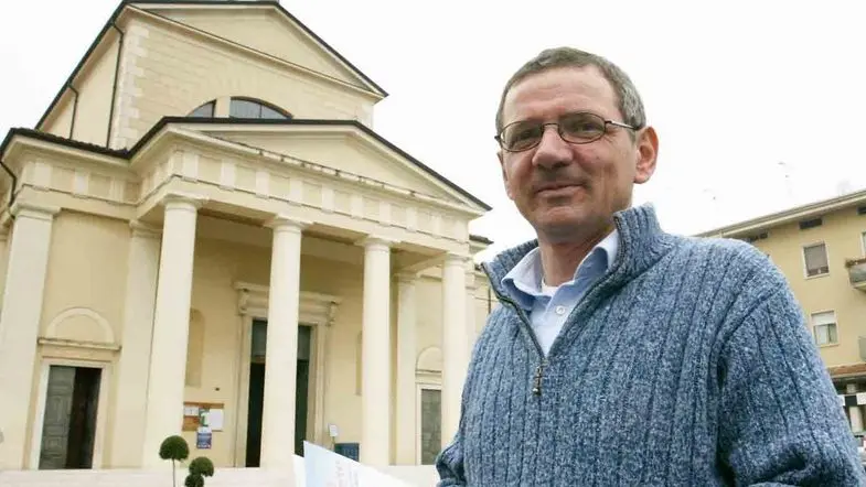 porto mantova. inchiesta sull'insediamento della moschea misulmana a maloensata. don claudio cipolla