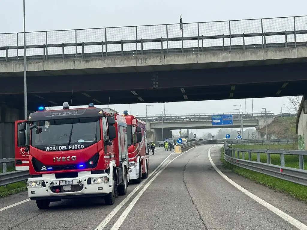 L'incidente in Corso Boston a Padova (foto Piran)
