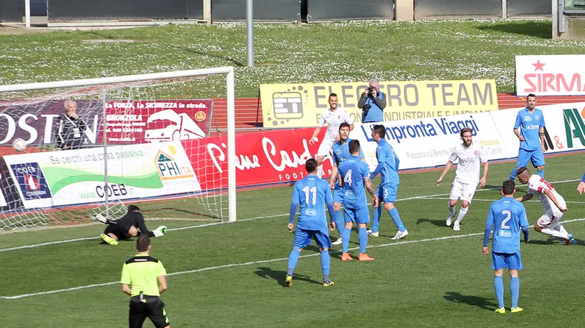 Il gol di Neto Pereira (foto Piran)