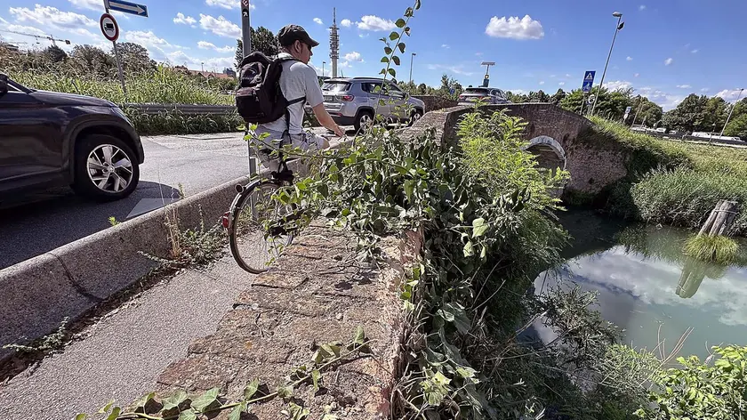 Il ponte dei Graissi a San Gregorio Magno