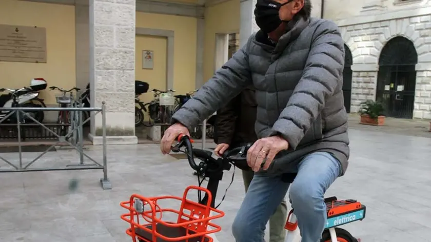 TOME -AGENZIA BIANCHI-PADOVA - NUOVE MOBIKE