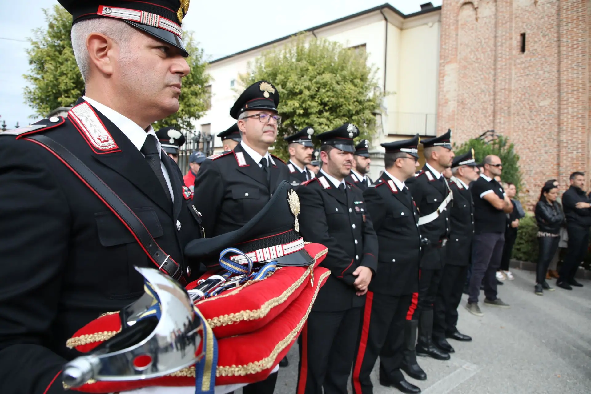 La grande partecipazione dei colleghi dell'Arma