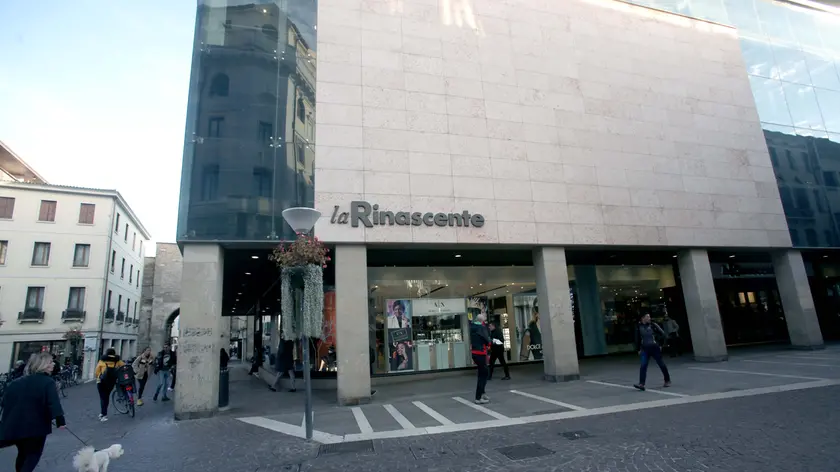 MARIAN - AGENZIA BIANCHI - PADOVA - ESTERNO RINASCENTE