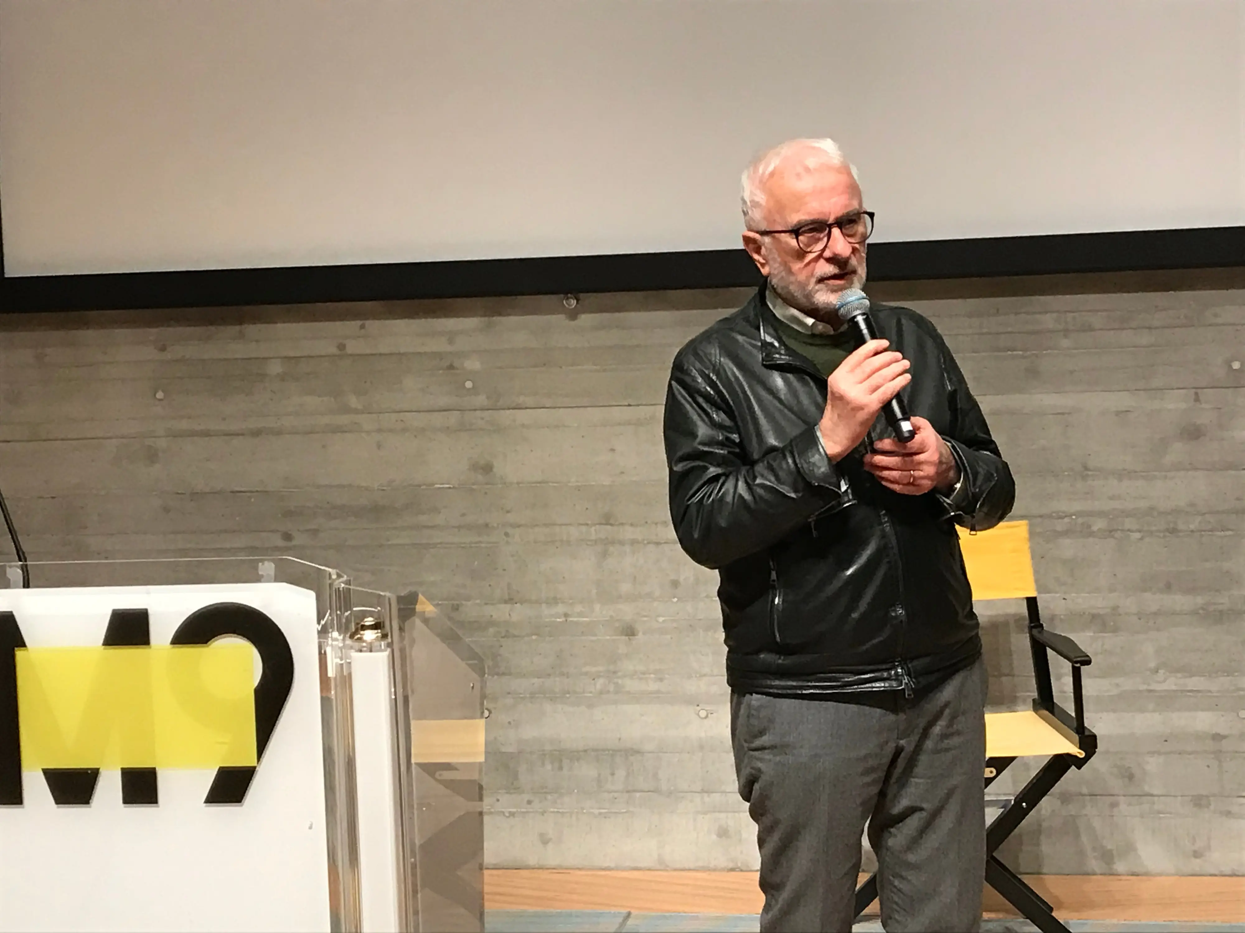 Guido Lorenzon durante uno degli incontri su piazza Fontana