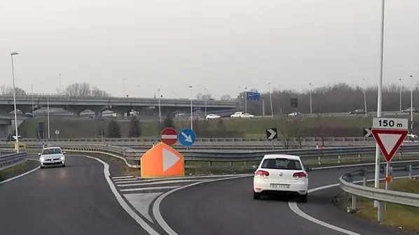 MALFITANO - AGENZIA BIANCHI - PADOVA - SVINCOLO TANGENZIALE NORD