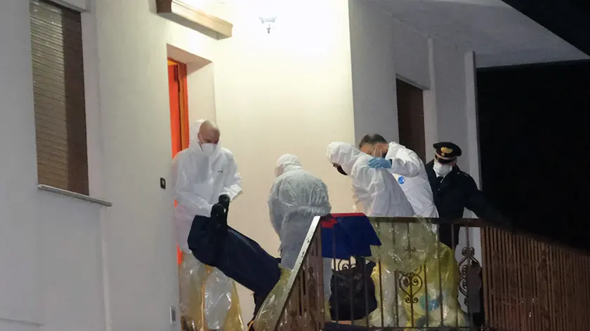 BASCHIERI - FOTOPIRAN - TREBASELEGHE - SEQUESTRO IN CASA SANT'AMBROGIO