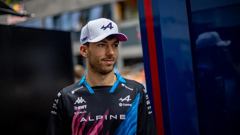 epa11490071 Alpine driver Pierre Gasly of France arrives to Driver's Parade prior to the Formula One Hungarian Grand Prix at the Hungaroring circuit, in Mogyorod, near Budapest, 21 July 2024. EPA/MARTIN DIVISEK