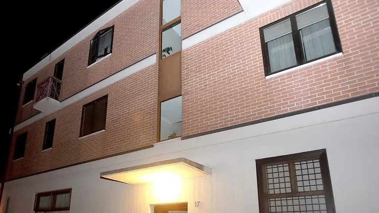 POLETTO - AGENZIA BIANCHI - PADOVA - CADONEGHE ESTERNO CASA BIMBO MORTO